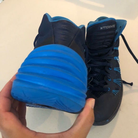 Nike hyperdunk sneakers - Picture 6 of 7